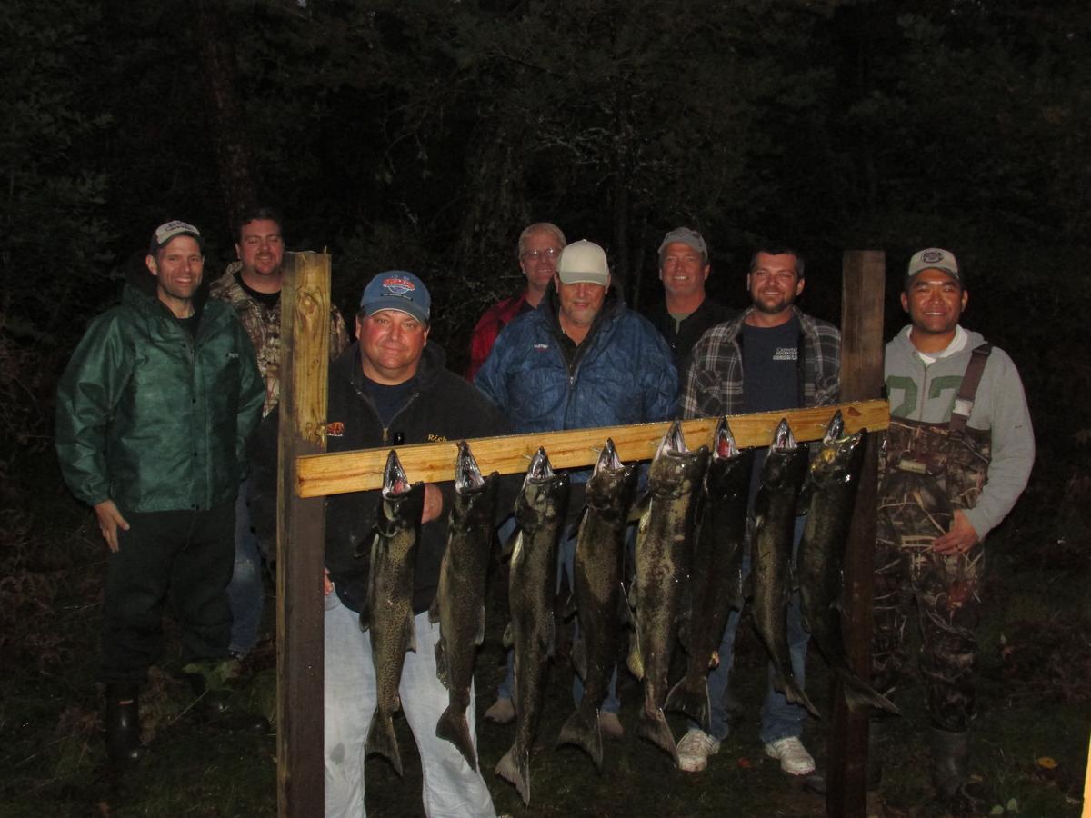 Irons Best Bear Lodge & Campground מראה חיצוני תמונה